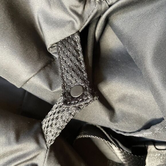 Lululemon Black Fold On 23L Tote W9AW4S Yoga Mat Strap Waterbottle Pocket - Picture 5 of 10